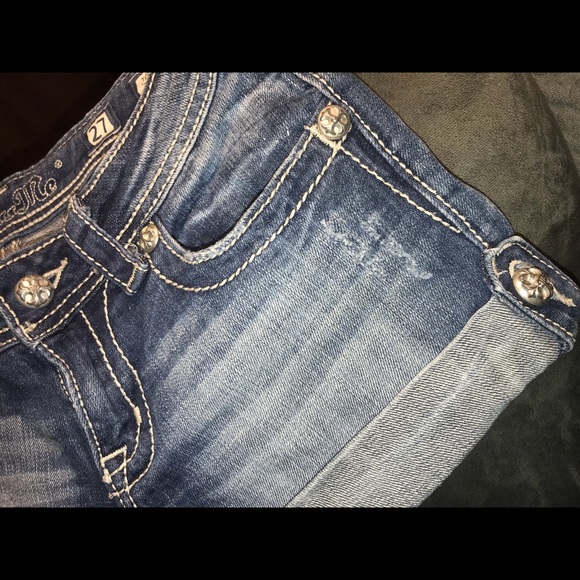 Miss Me Shorts - Picture 4 of 7